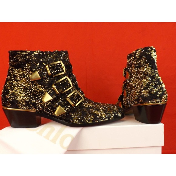 NIB CHLOE SUSANNA BLACK VELVET GOLD STUDS BUCKLES MOTORCYCLE ANKLE BOOTS 39 9 - Picture 1 of 12
